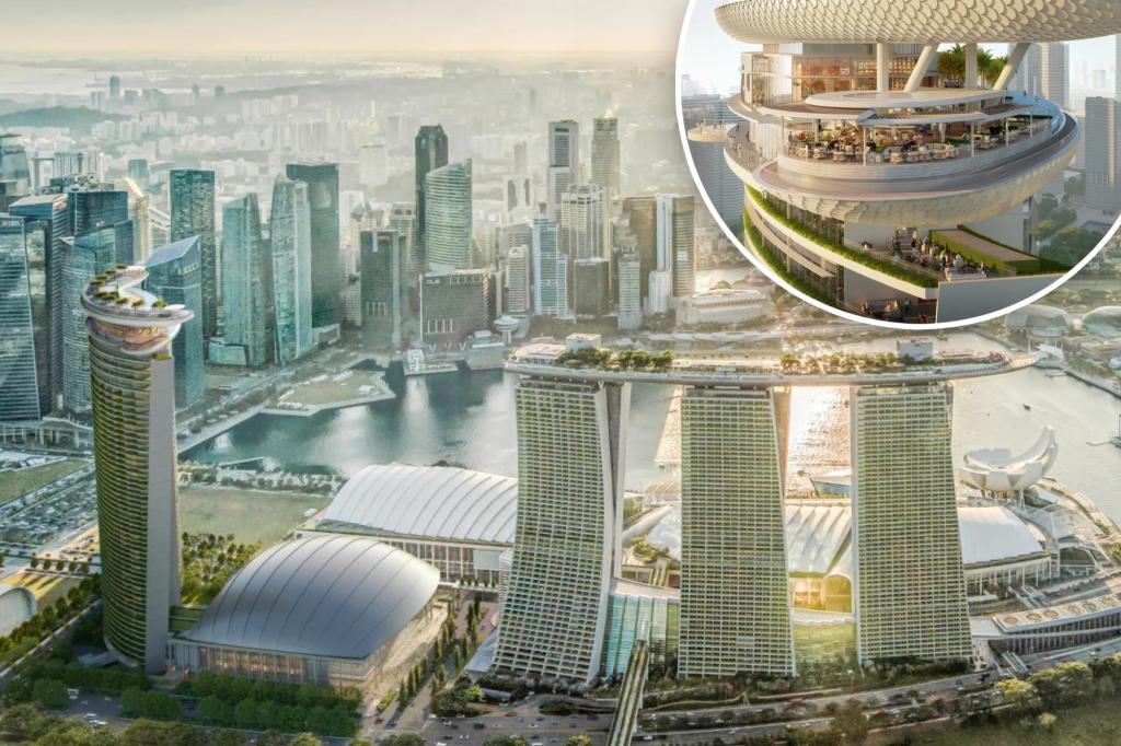 MEGA -RESort with one of the highest pool of infinity in the world will get even bigger -a $ 8b makeover will add a new tower